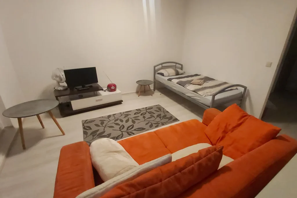 Wohnzimmer in der Monteurwohnung in Halle